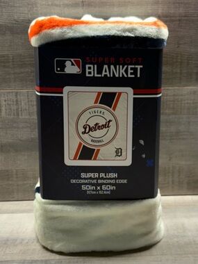 NWT MLB Detroit Tigers Super Soft Blanket in White, Navy & Orange 50X60